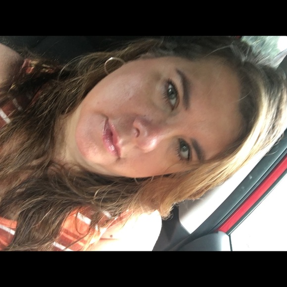 Meet your Posher, Jodi - Picture 2 of 4